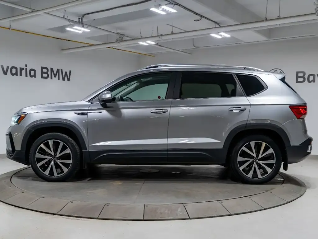 Volkswagen Taos 2023 photo 2