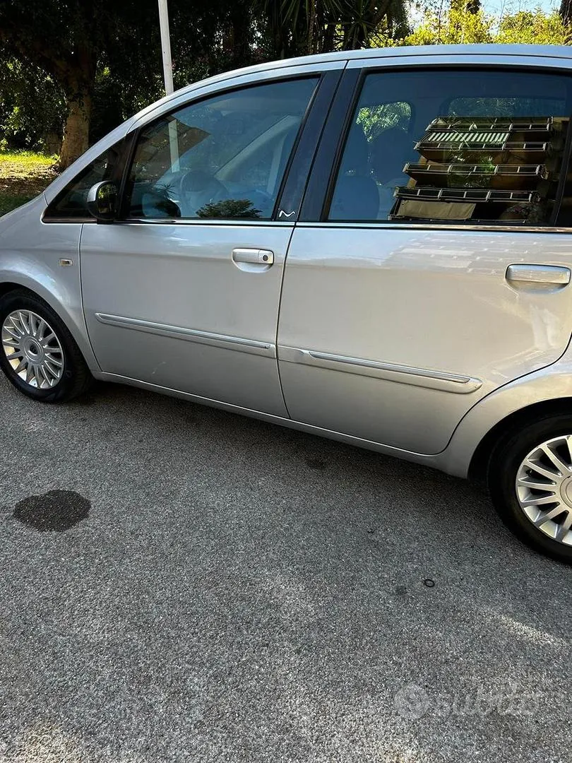 Lancia Musa 2010 photo 3