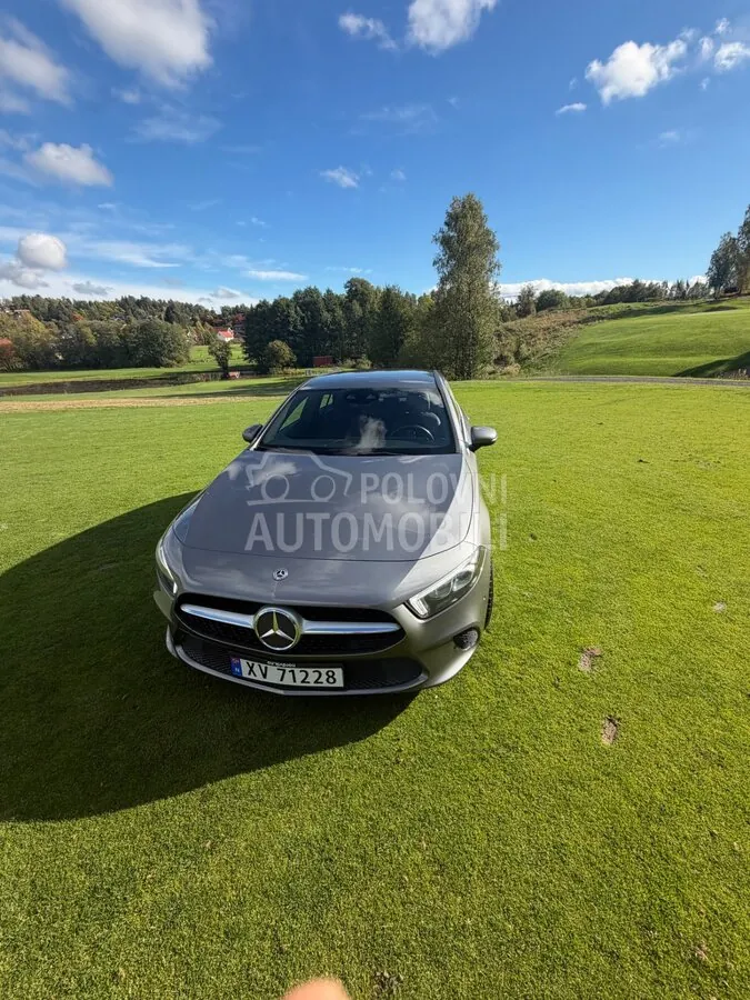 Mercedes-Benz A 200 2018 photo 2