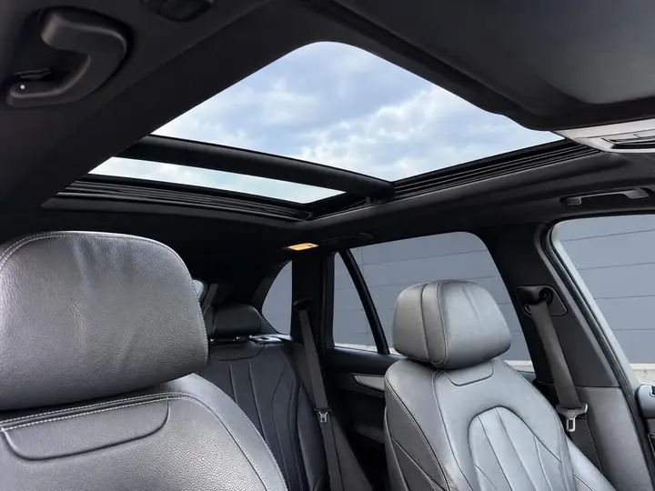 BMW X5 2018 photo 2