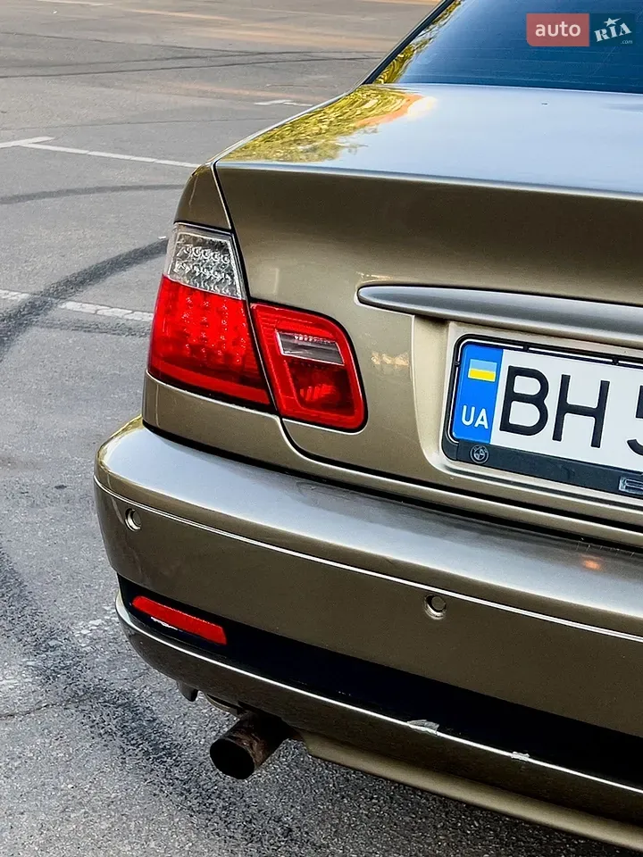 BMW 3 Series 2005 photo 3