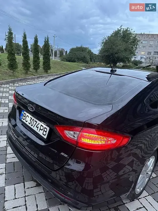 Ford Fusion 2012 photo 3