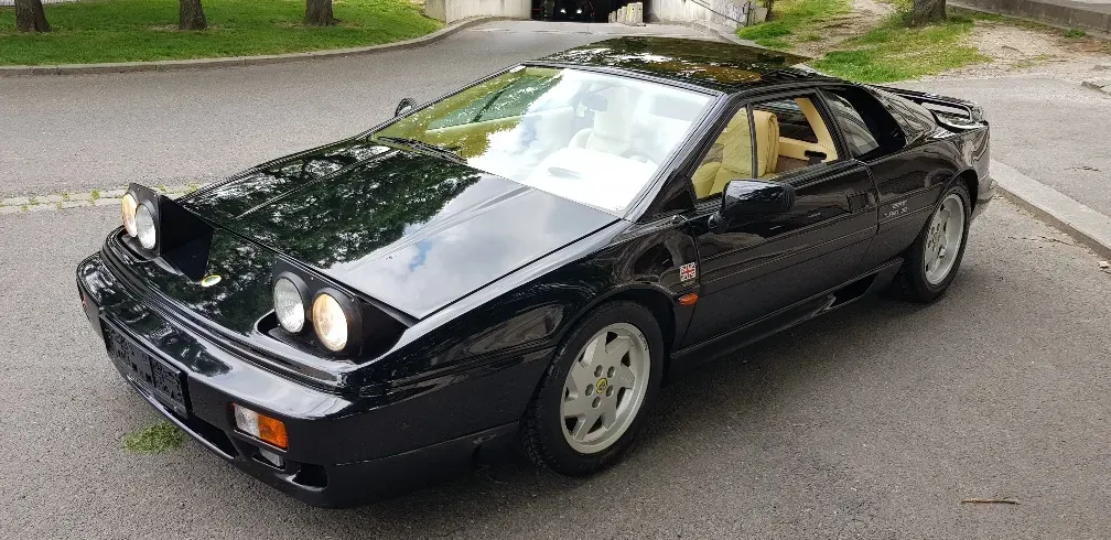 Lotus Esprit