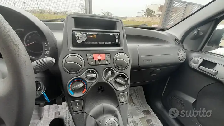 Fiat Panda 2011 photo 5