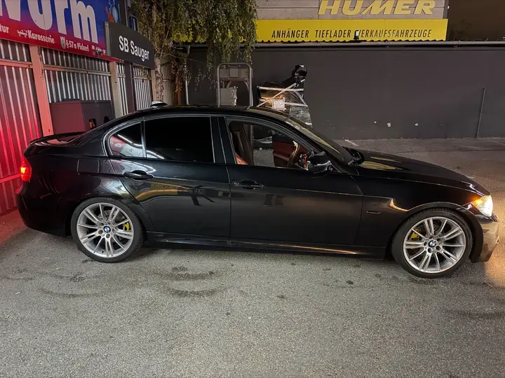 BMW 3 Series 2009 photo 3