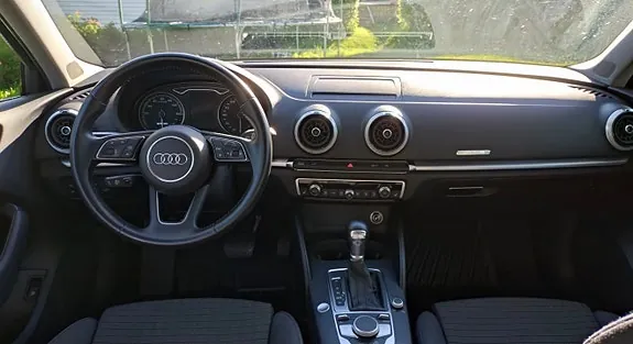 Audi E-Tron 2018 photo 5