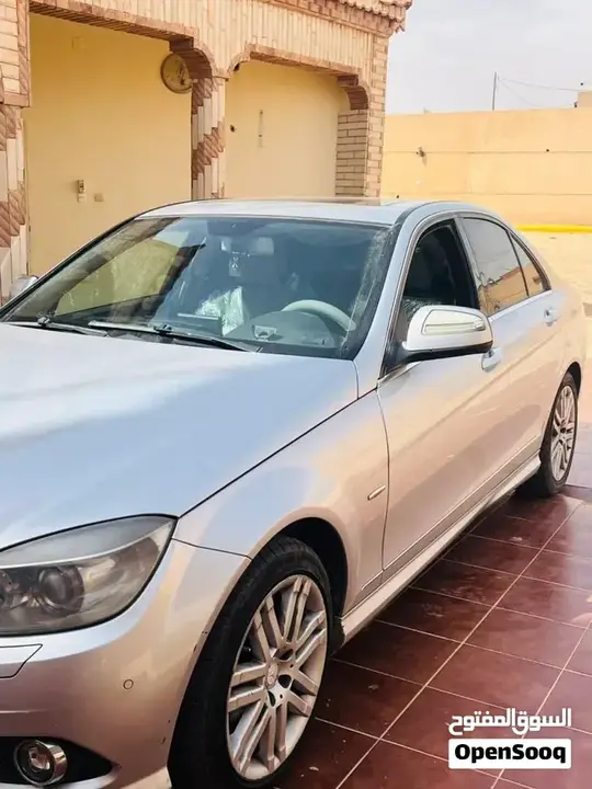 Mercedes-Benz C300