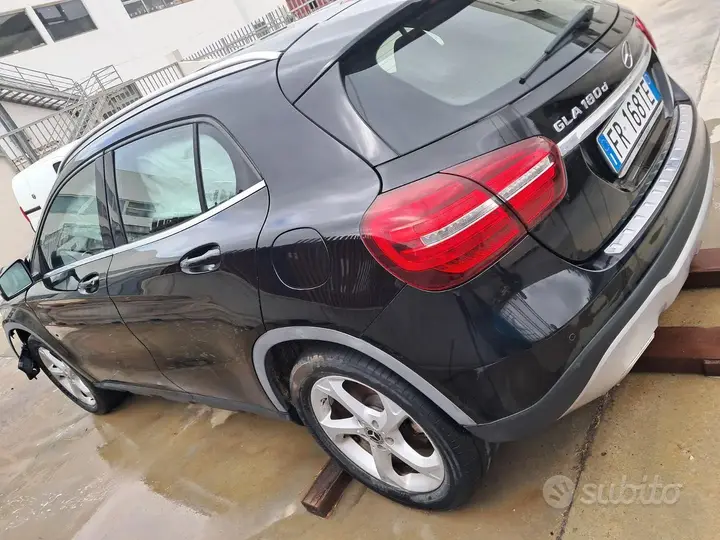 Mercedes-Benz Gla 2019 photo 3