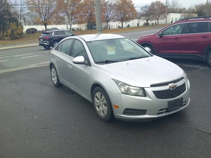 Chevrolet Cruze 2014 photo 3