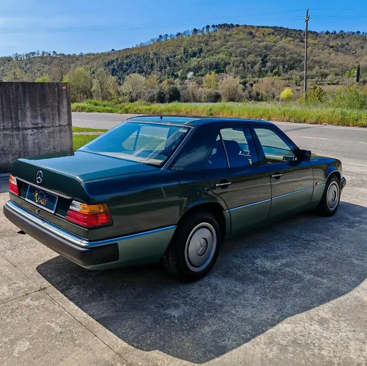 Mercedes-Benz 190 1989 photo 5