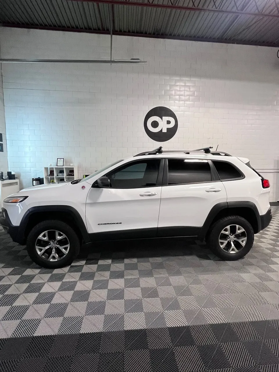 Jeep Cherokee 2016 photo 4