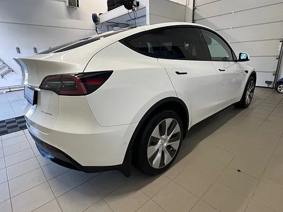Tesla Model Y 2022 photo 5