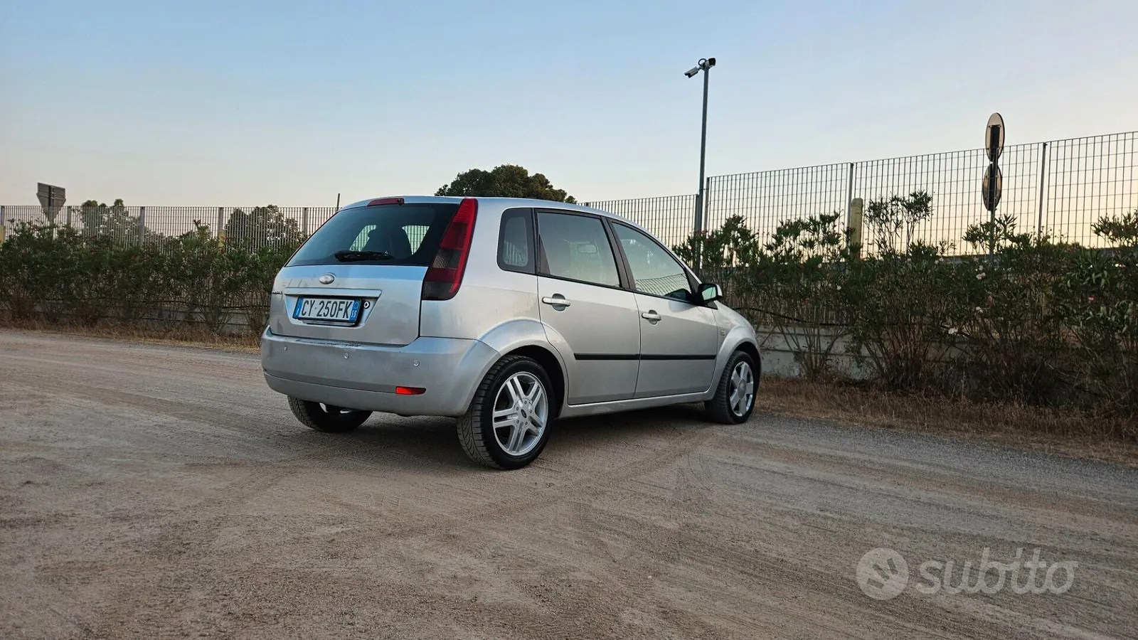 Ford Fiesta 2006 photo 4