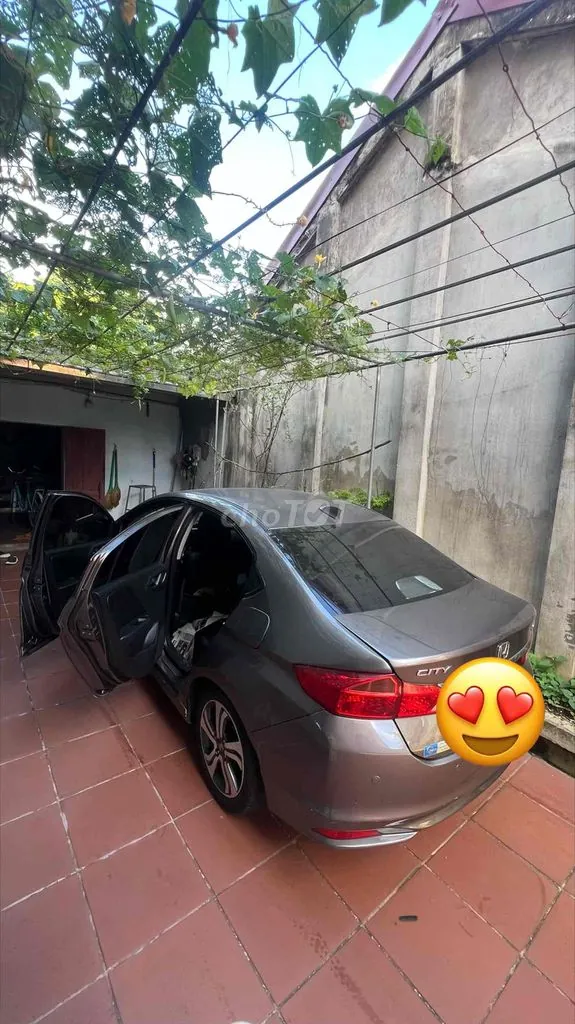 Honda City 2015 photo 2