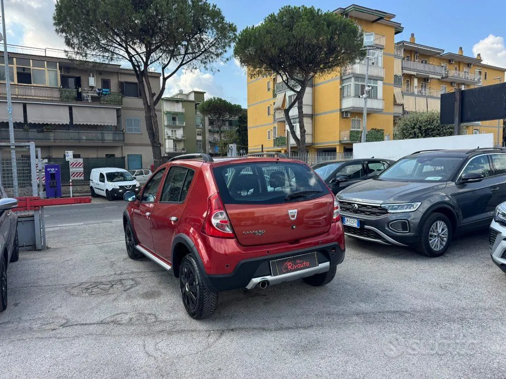 Dacia Sandero 2010 photo 4