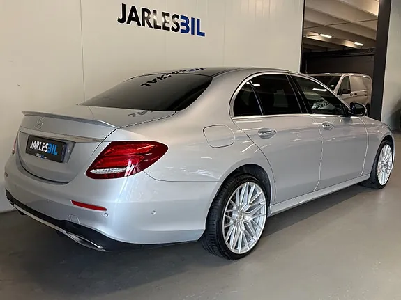 Mercedes-Benz E200 2017 photo 3