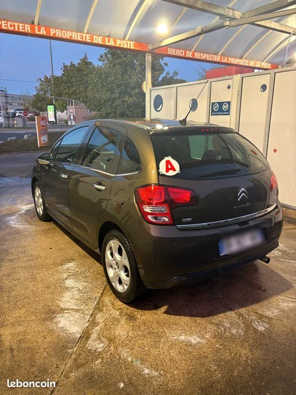 Citroen C3 2012 photo 2