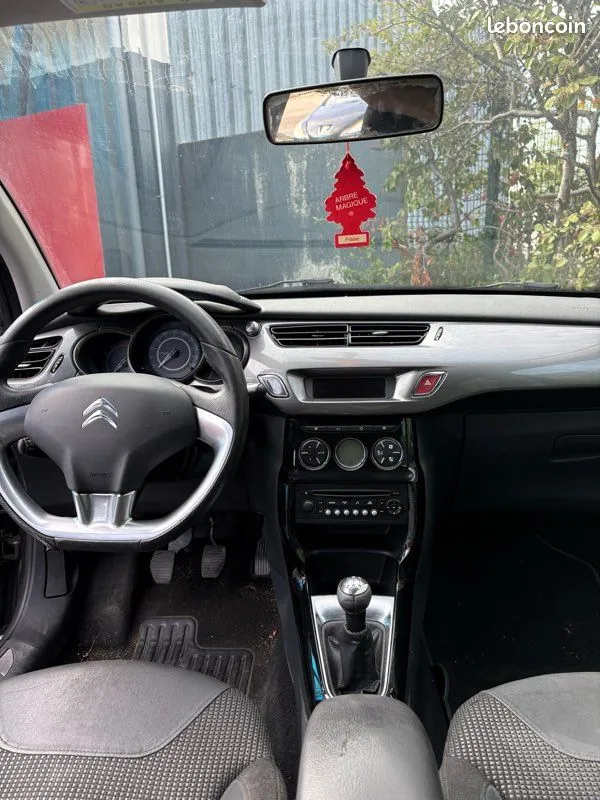 Citroen C3 2012 photo 3