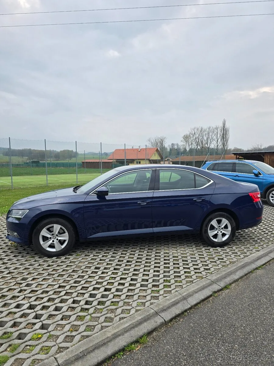 Skoda Superb 2017 photo 4