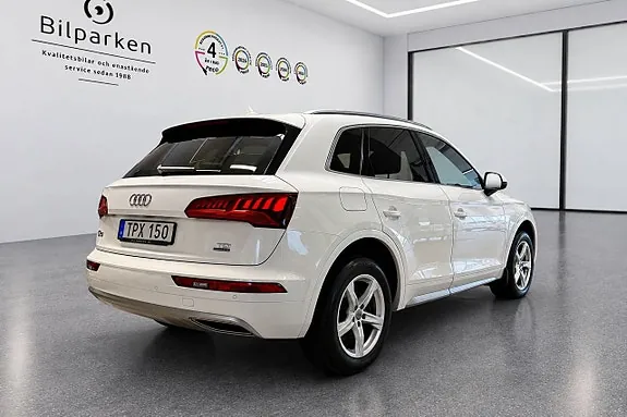 Audi Q5 2018 photo 2