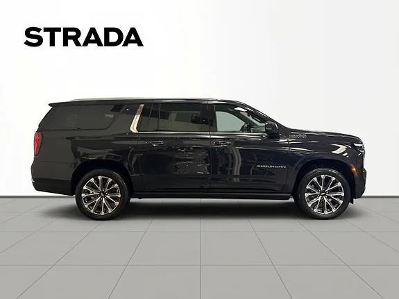 Chevrolet Suburban 2026 photo 3