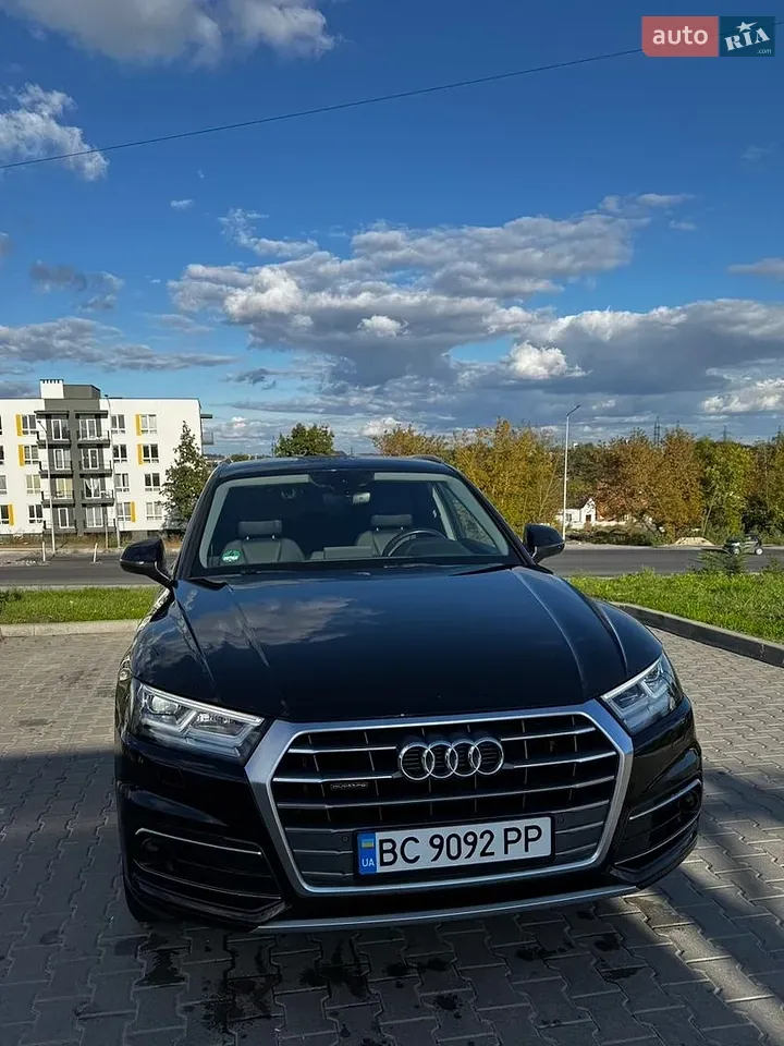 Audi Q5 2018 photo 2