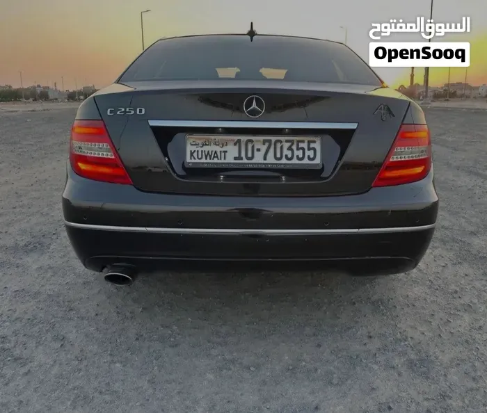 Mercedes-Benz C-Class 2012 photo 4