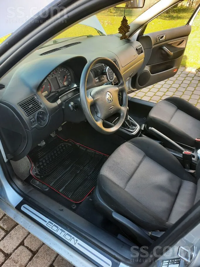 Volkswagen Golf 4 2000 photo 5