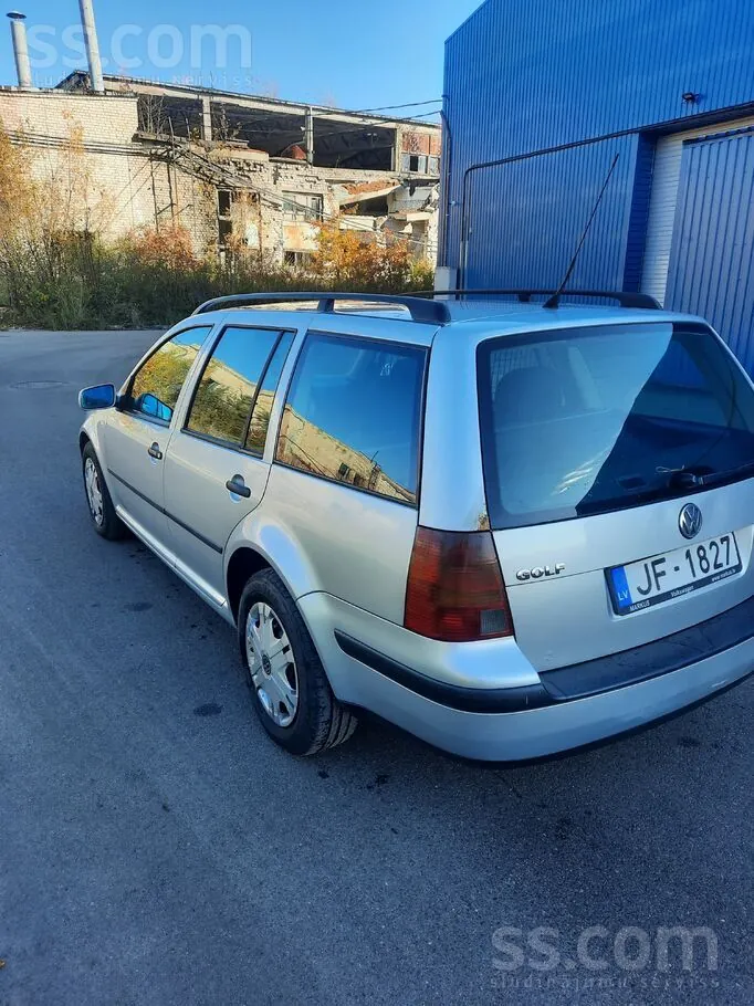 Volkswagen Golf 4 2000 photo 4