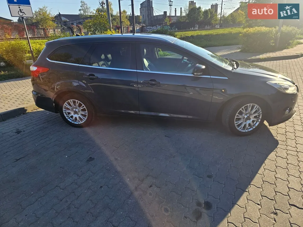 Ford Focus 2013 photo 2