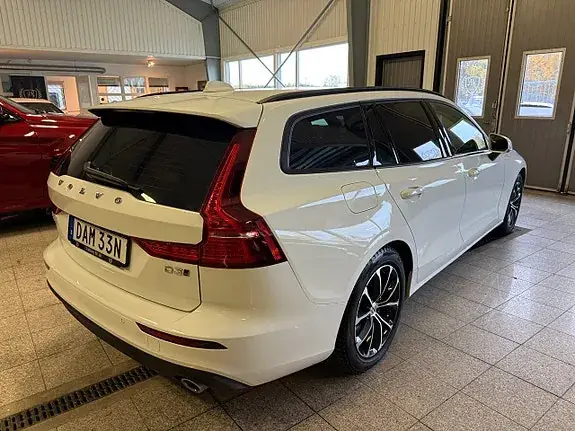 Volvo V60 2020 photo 2