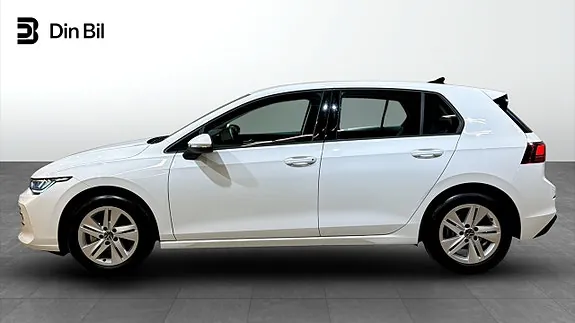 Volkswagen Golf I 2026 photo 2