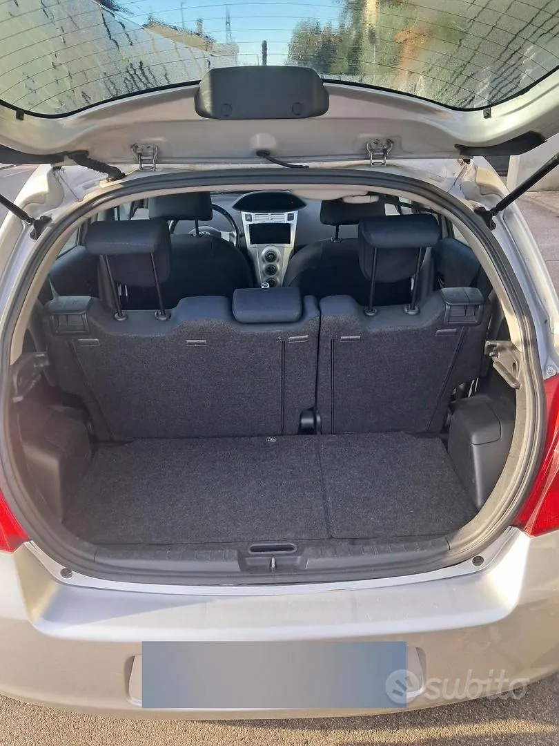 Toyota Yaris 2007 photo 4