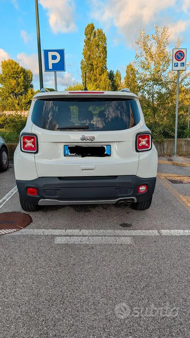 Jeep Renegade 2018 photo 2