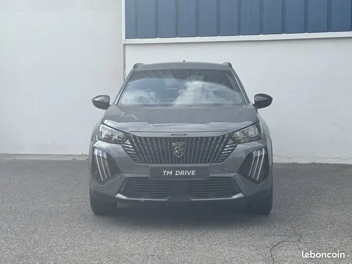 Peugeot 2008 2024 photo 2