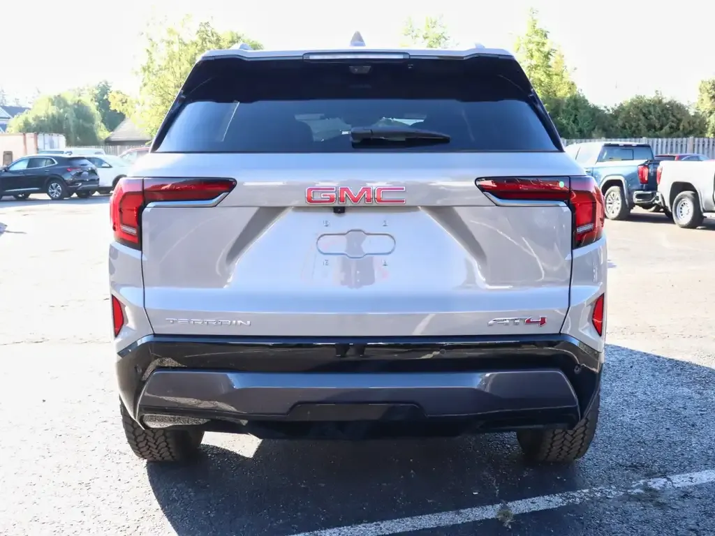 GMC Terrain 2026 photo 4