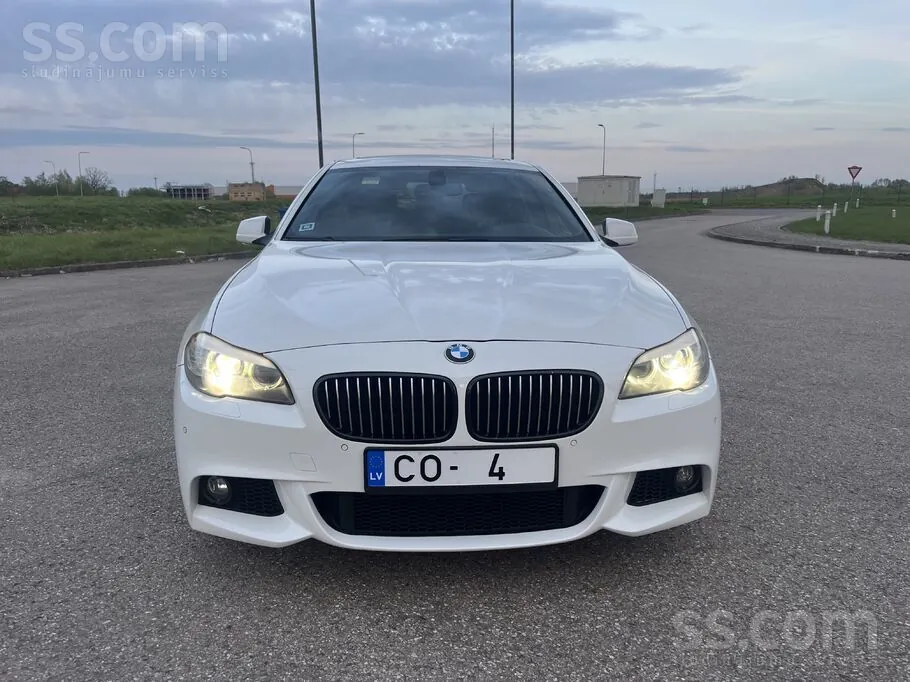 BMW 530 2011 photo 2