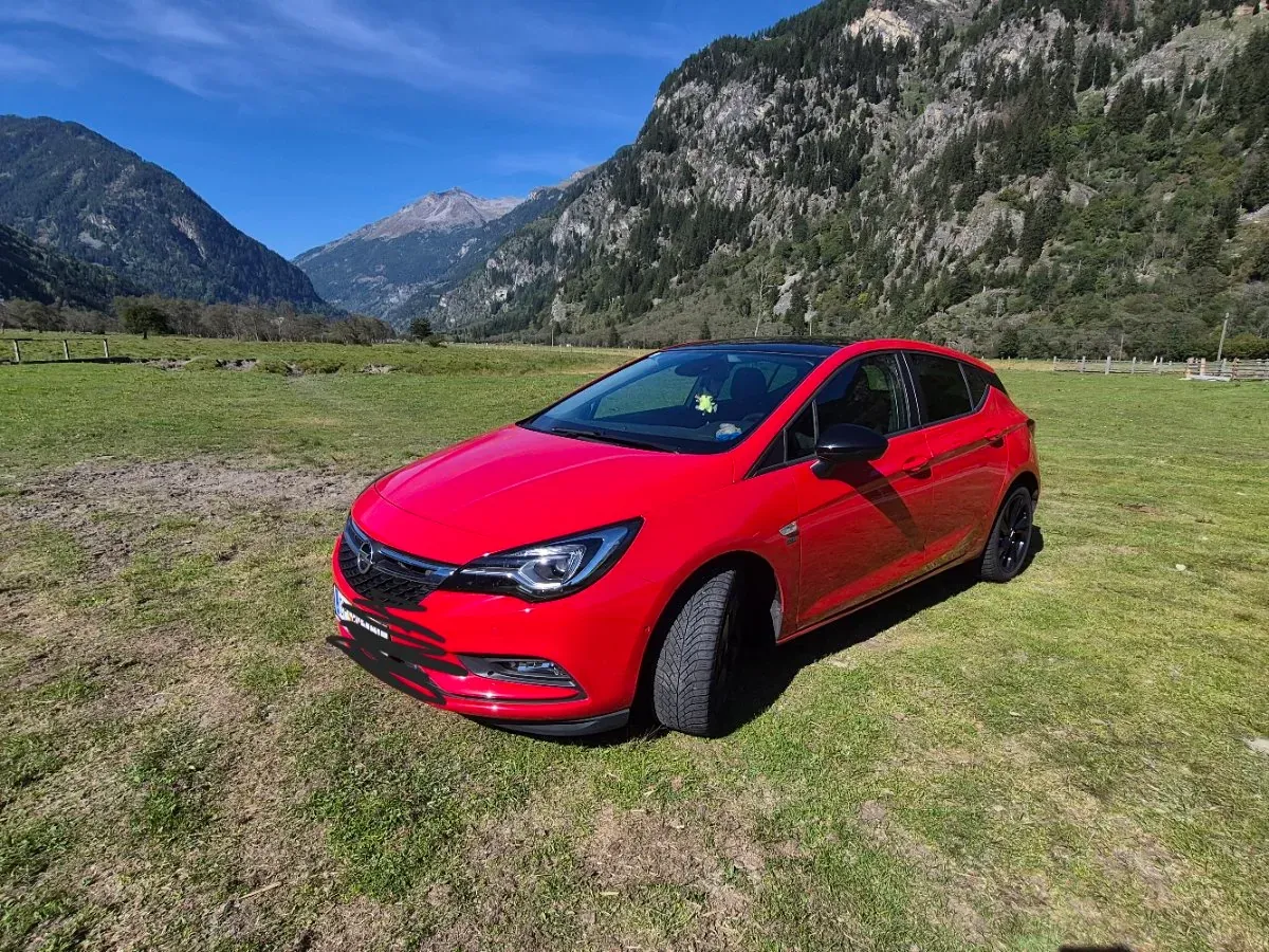 Opel Astra 2019 photo 2