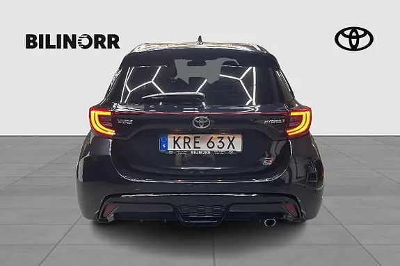 Toyota Yaris 2023 photo 3