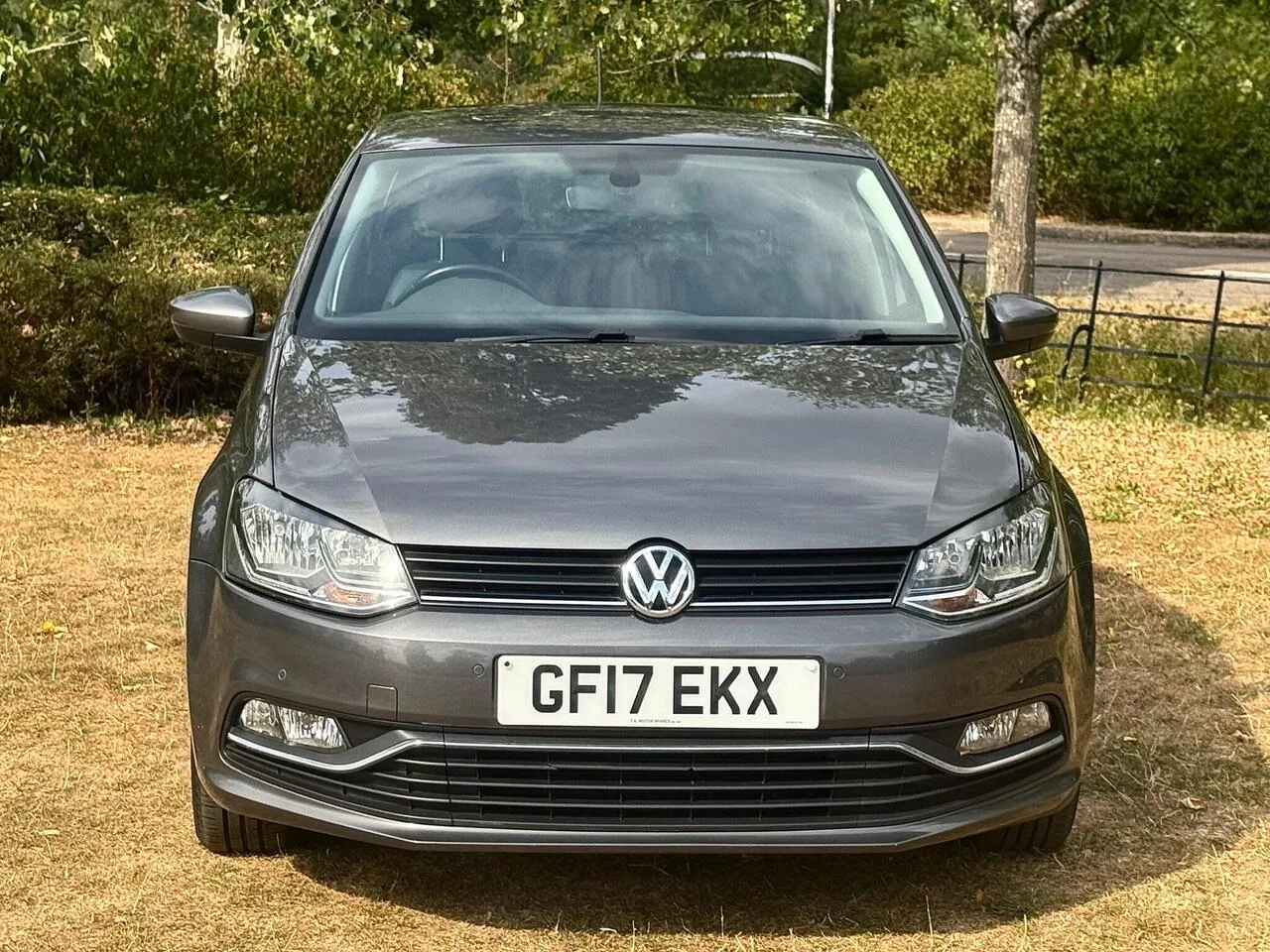 Volkswagen Polo 2017 photo 2