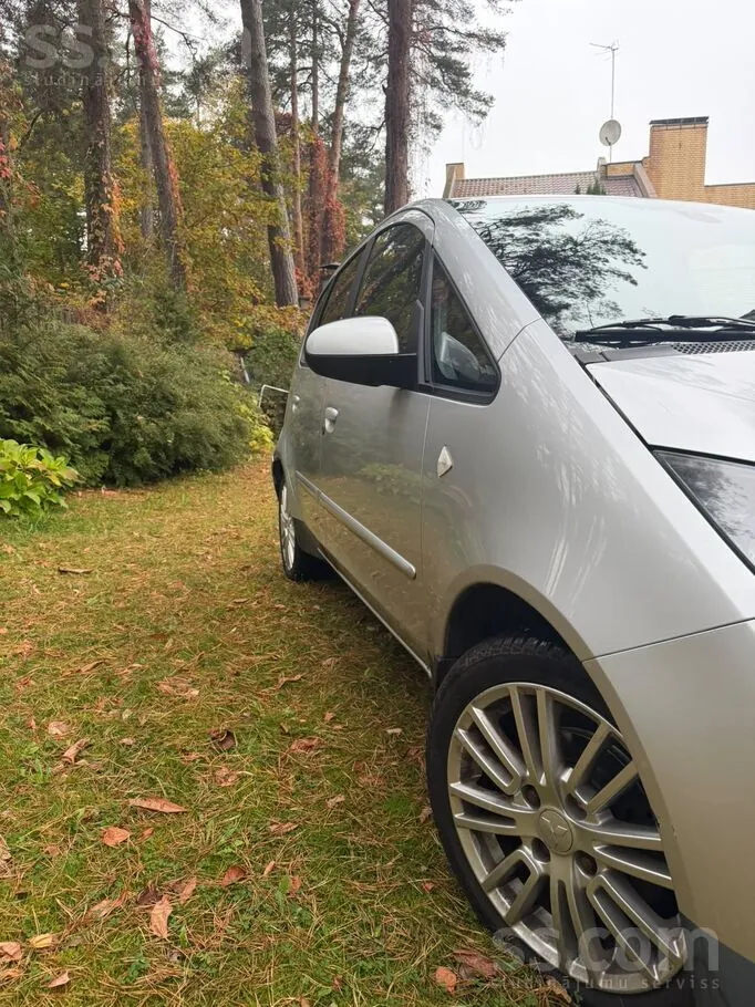 Mitsubishi Colt 2008 photo 4