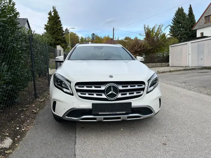 Mercedes-Benz Gla 2019 photo 2