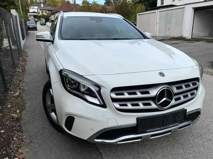 Mercedes-Benz Gla 2019 photo 3