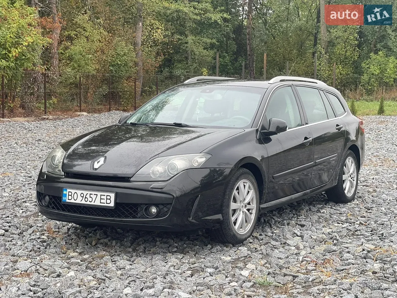 Renault Laguna 2010 photo 2