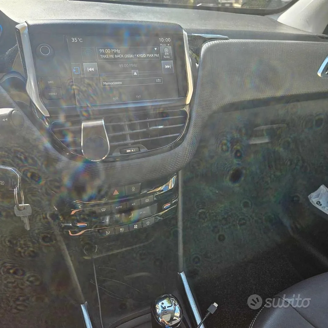 Peugeot 2008 2014 photo 5