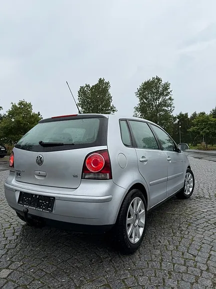 Volkswagen Polo 2006 photo 4