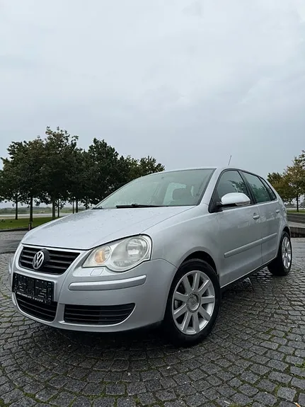 Volkswagen Polo 2006 photo 2