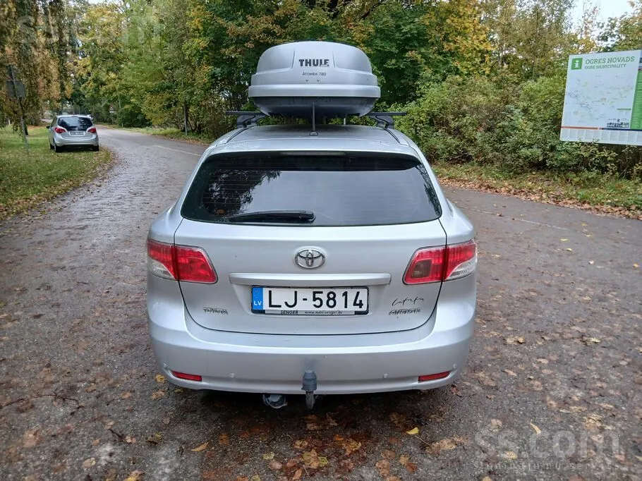 Toyota Avensis 2009 photo 4