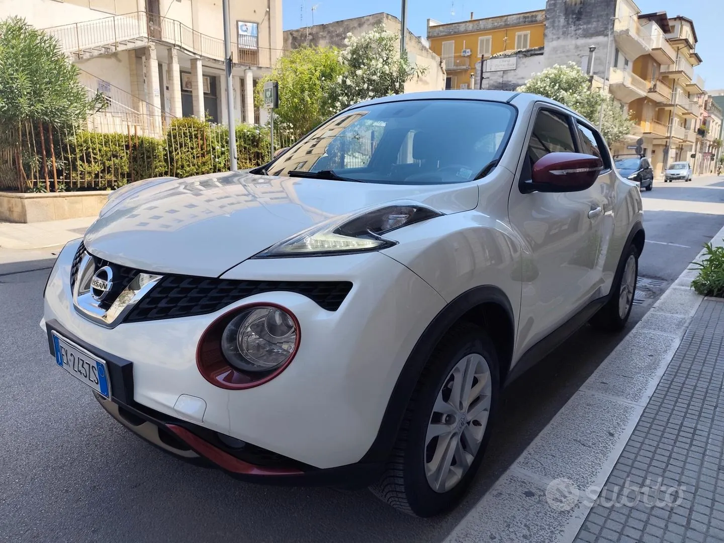 Nissan Juke 2015 photo 3