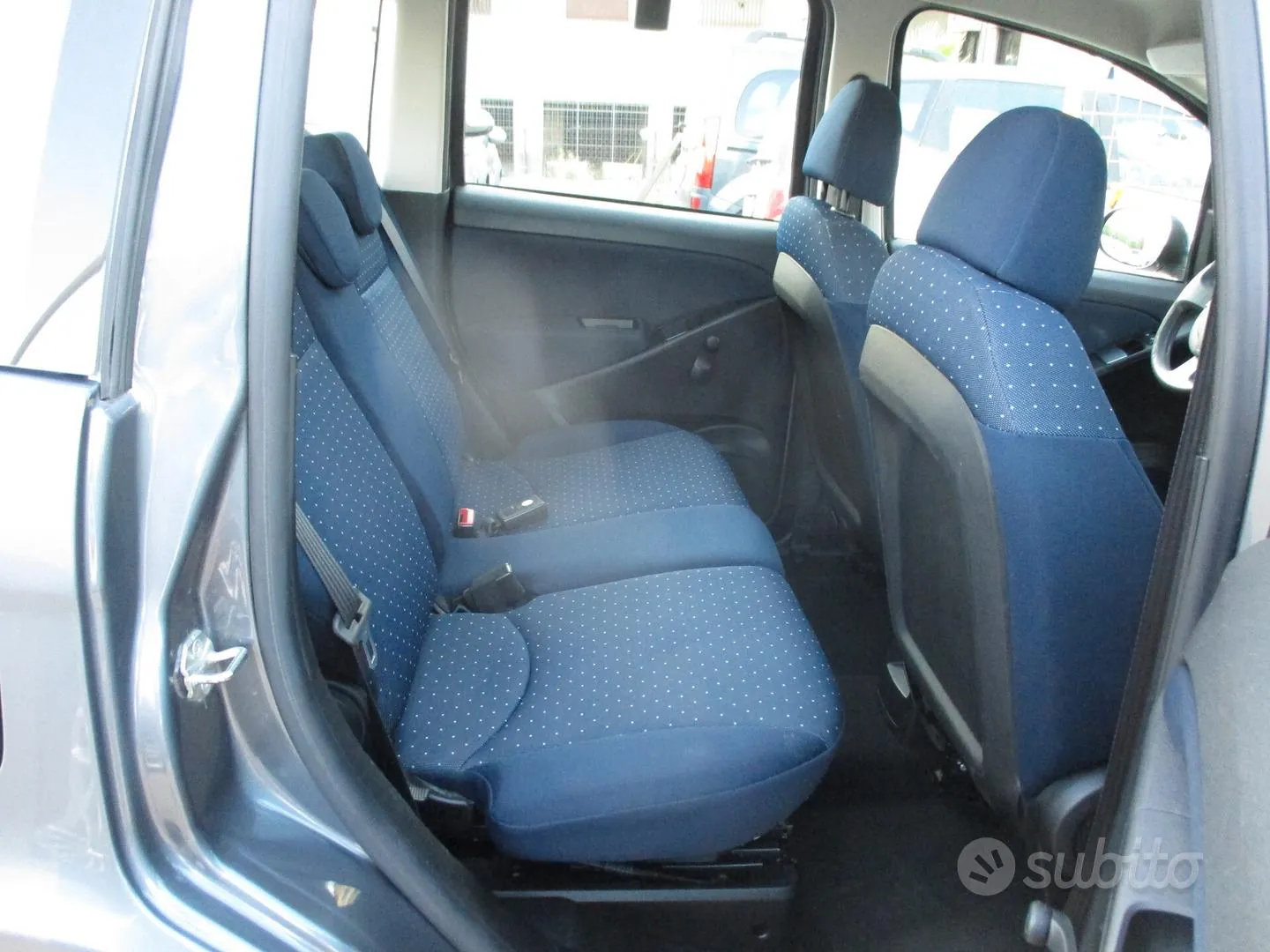 Fiat Idea 2012 photo 5